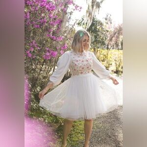 NWT Ivy City Co Primrose Dress M